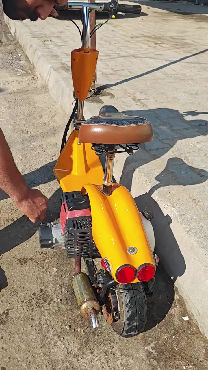 السلام عليكم دراجه بانزين نادره محرك مال منشار مكينه بلجيس شغاله كزوز رياضي شغاله  فقط تاير نازل سعره 150 مكانه بصره المعقل رقم الهاتف ***********
