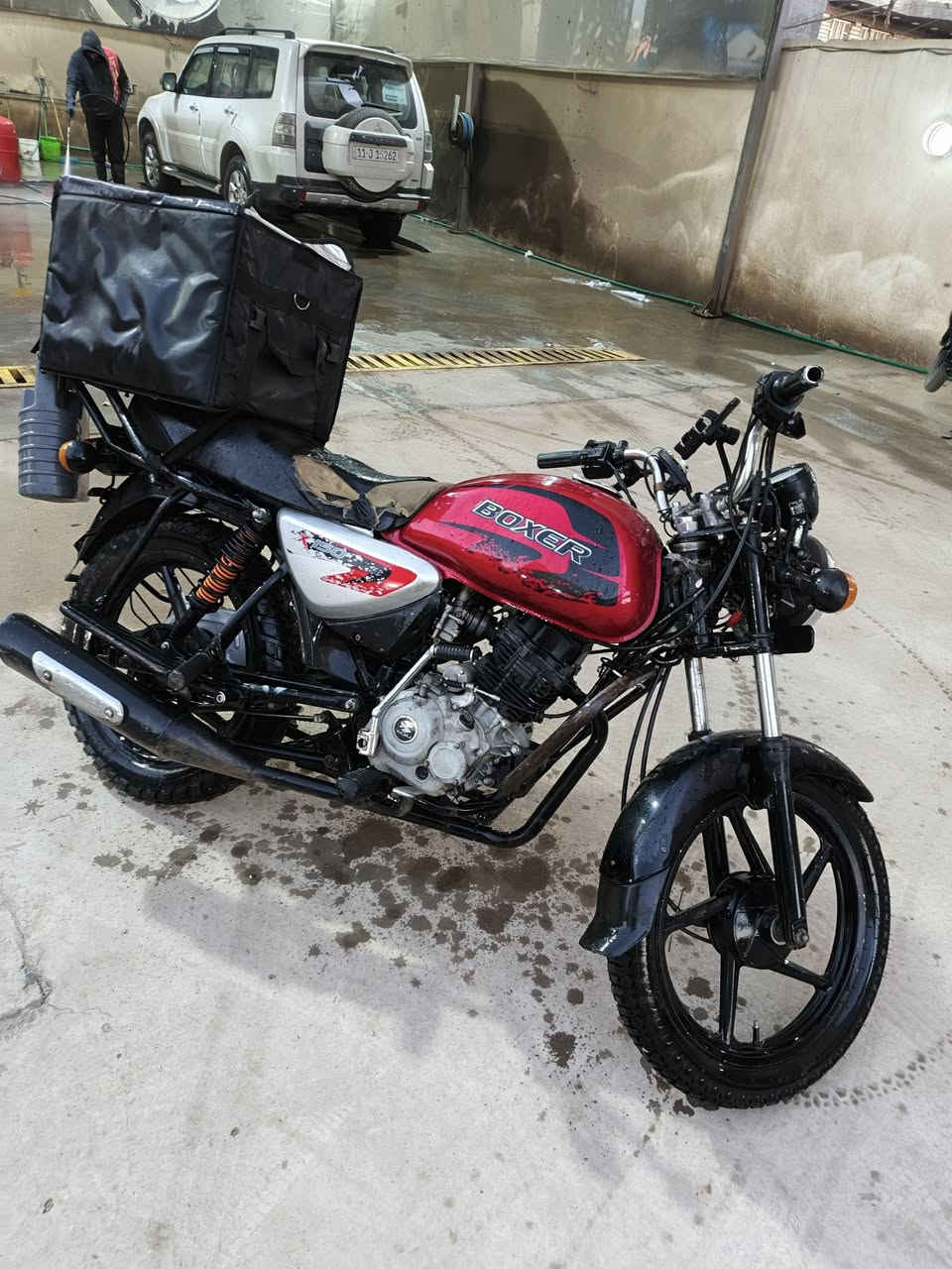 سلام عليكم بوكسر مديل ٢١ لو ٢٠ماعرف بيهن للبيع مكاني بغداد الكاظمية السعر٧٠٠وبيها مجال رقمي *********** او مراوس بيراني
