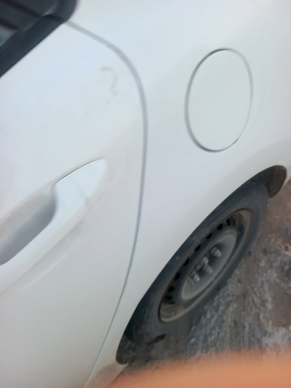 للبيع فقط كيه ريو 18واردرقم نجف بسمي مكفوله صبغ فتح تبديل بيه فقط بارد قليل محرك كير شرط 1600 فول عده الفتحه السعر 110 مكانه الديوانيه غماس ***********
