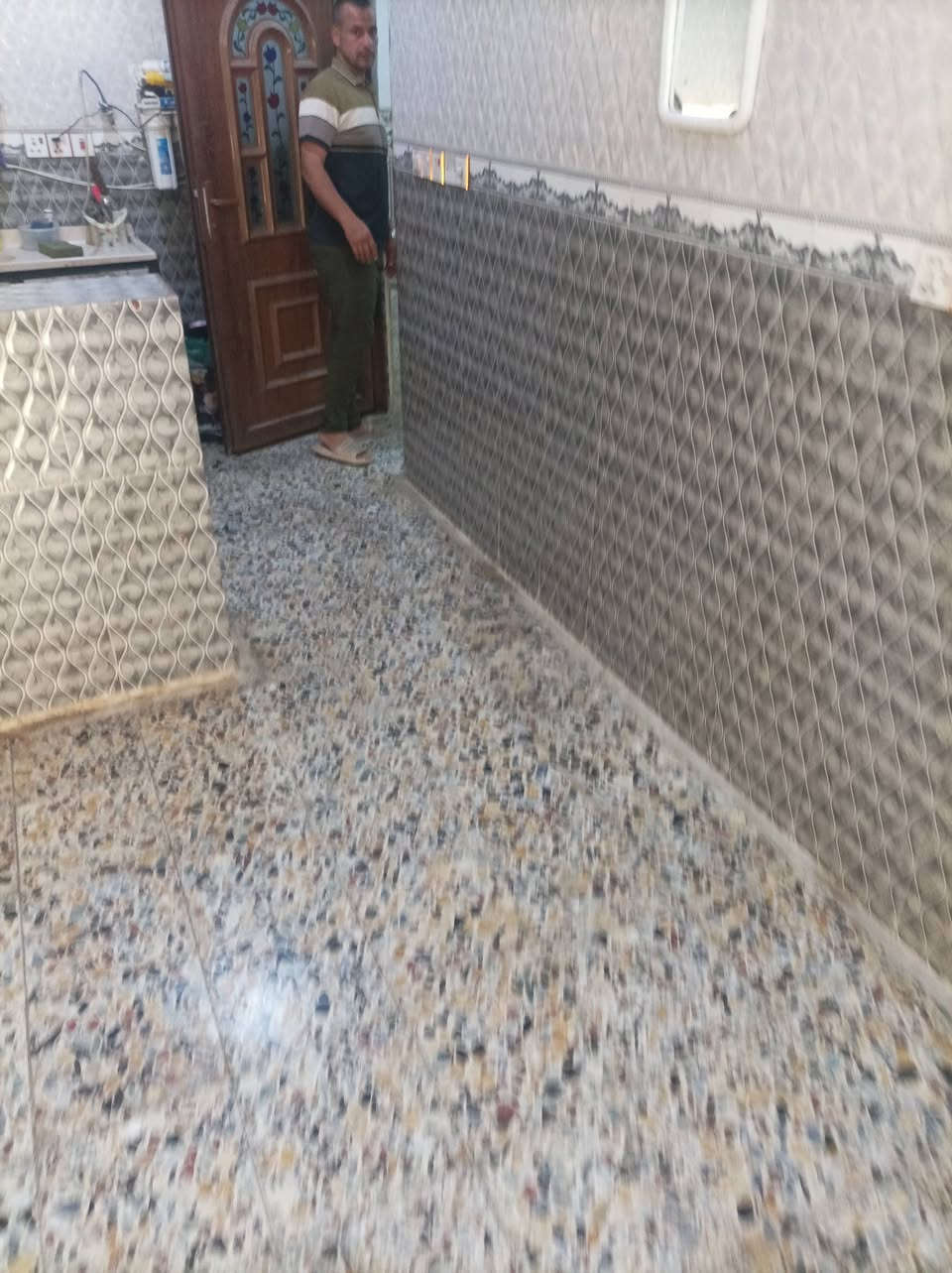 على بركة الله 
بيت طابو صرف موقع البيت كربلاء المقدسة قضاء 

 الحسينية خلف المستشفى الحسينية العام على 

 الشارع الحولي مباشرة بالقرب من مدرسة القرض 

 الصيني #مساحةــالدار180متر بناء طابقين 

 طابوق السقف صب كونكريت مسلح البيت بناء 

 جيد جداً تاريخ بناء الدار 2022 تفاصيل الدار 

 استقبال خارجي غرفتين الطابق الارضي و غرفتين 

 طابق ثاني المطبخ جدران سيراميك وارضيه كاشي 

 الطابق الارضي والطابق الثاني بورسلين بحتوي 

 الدار على اجازة بناء رسميه  #ملاحظة كافة الخدمات متوفره 

وما يميزنا هو ذكر السعر و المقابلة مع صاحب 

 العقار مباشرة 
 
سعر البيت #160مليون قابل لتفاوض والاستفسار 

 اكثر يمكنكم مراسلت الصفحه او الاتصال برقم 

 *********** والاطلاع على باقي العروض 

 يمكنكم زيارة الصفحه والإعجاب بالصفحة 

 الرئيسية
