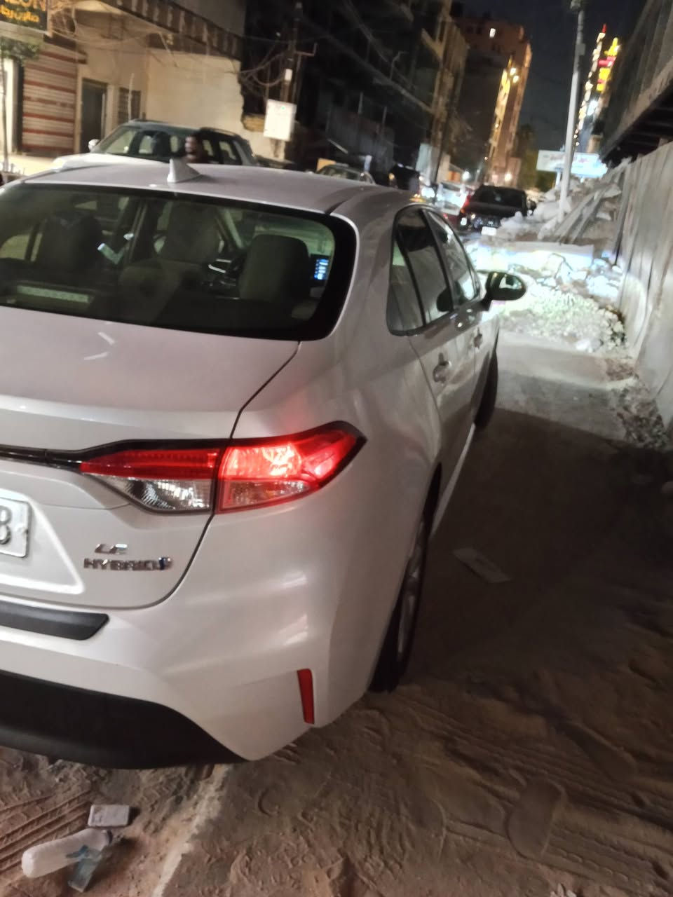 سلام وعليكم كورلا هايبرد ياباني مو صيني السيارة فول مواصفات عدا الفتحة ولجلد 
حساسات امامي خلفي 
رادارات 
تحكم ستيرن 
كامرة 360 دوارة
السيارة فور ويل دفع رباعي ماشية 28 الف 
السيارة قطرة صبغ مابيهة ضربتهة دعامية فقط ومبدلة نفس الون  مكاني بغداد
رقم دولي تحويل ثاني يوم السعر 165 وبيهة مجال 
***********
