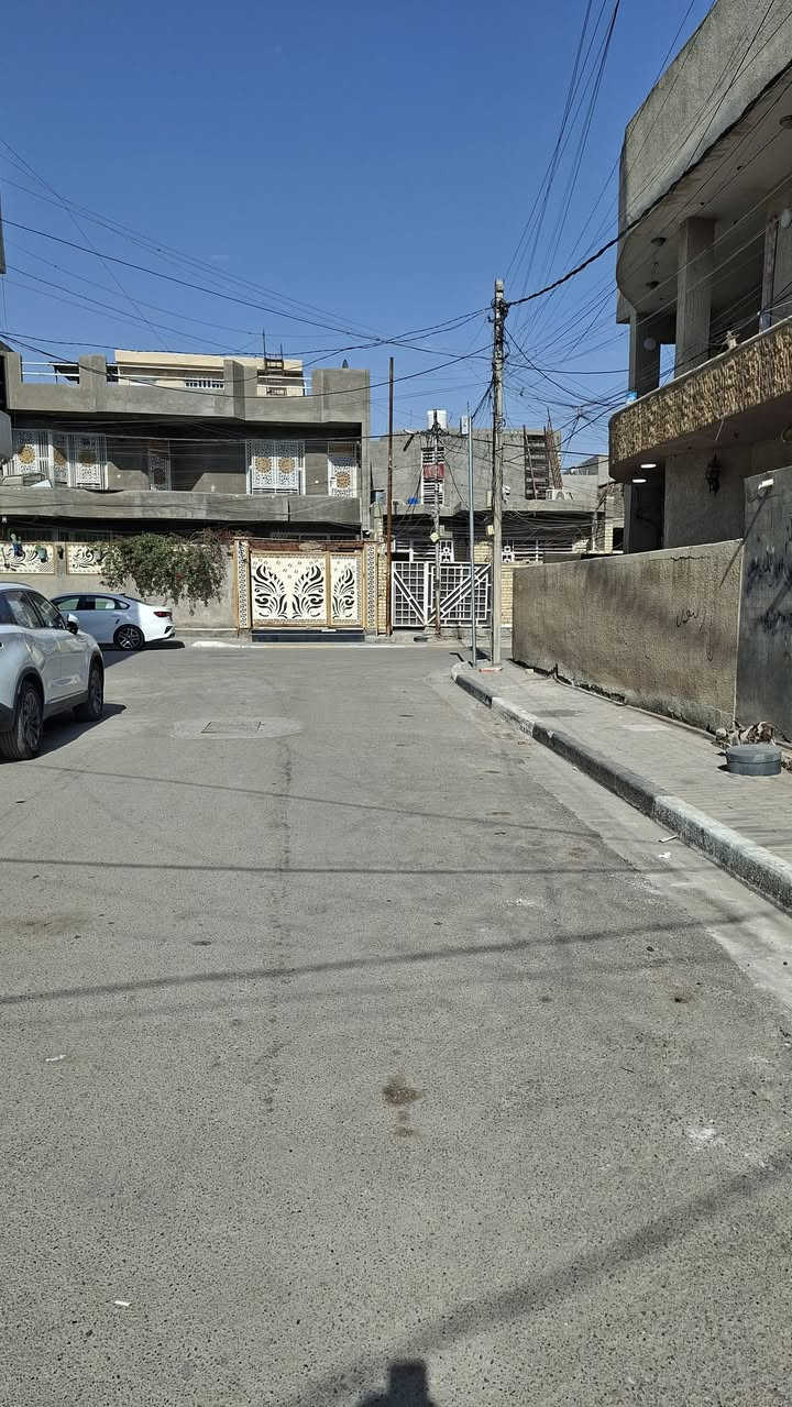 السلام عليكم قطعه ارض طابوزراعي سند٢٥ المساحه ١٠٠متر٥×٢٠منطقه كلش حلوه خدمات كامله البياع حي الشهداء قرب جامع معاذ ابن جبل قرب أسواق اميره السعر٧٥وبيه مجال ***********ابوصكر مكتب الغدير
