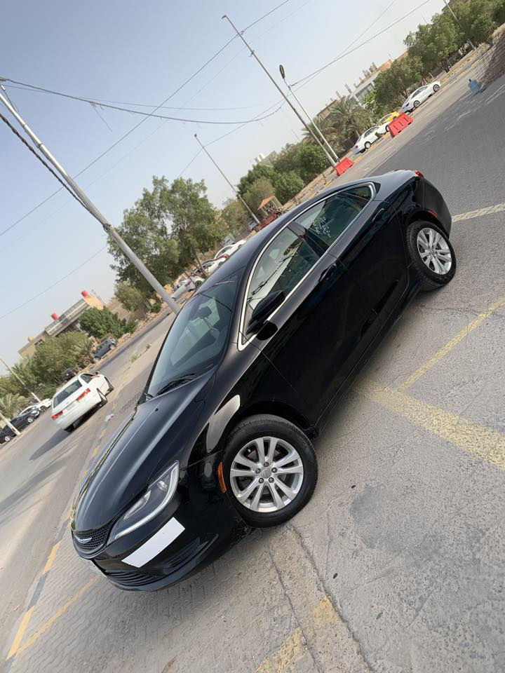 سي 200موديل 16محرك 2400بيه باب امبدل الي وره الصدره نفس الون بدون صبغ والعتبه الداخليه صبغ رقم نجف سياره جديده ومحرك وكير وحداديه خير من الله سعر 110$ للبيع او امراوس حسب القناعه اي استفسار ***********
