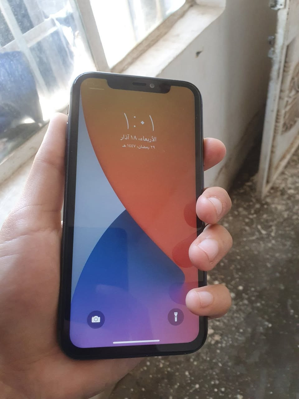 ايفون 11 عادي بدون اي عيب بس سيم كارت واكف مايشتغل
 السعر 95 الف نهايته 
***********
