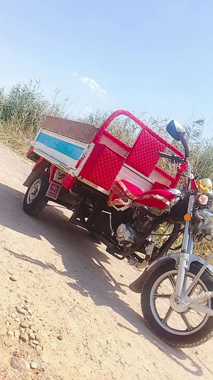 السلام عليكم ستوته للبيع صقر موديل 21 محرك 22مكفوله من لحيم ركبه شاصي محرك جديد كهربائيات شغاله العنوان بغداد الراشديه الموشراي يعبر المنشور ***********
