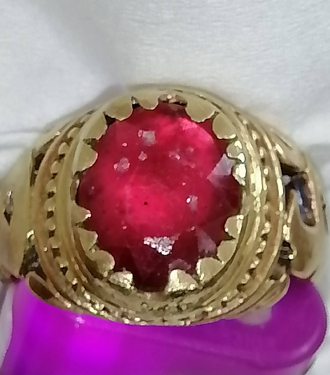 خاتم متوج بحجر ياقوت أفريقي للإستفسار أكثر خاص


**إذا كنت صاحب هذا الإعلان وتريد حذفه لأي سبب، رجاءا أرسل رسالة إلى الدعم الفني**