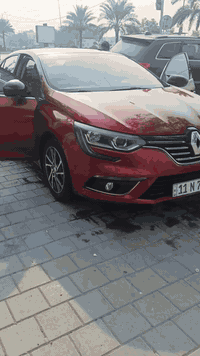 السلام عليكم..   ***********   رينو ميجان.. موديل 2020  الصناعه  فرنسيه.. المكينه نيسان ياباني مكفوله مع الكير. حساسات مري شفط كامر شاشه زنون نظام تحكمات استيرن أرضية جلد... بيه قطعتين صبغ فقط اثر شخوط بدون دواخل ألباب خلفي والجاملغ الخلفي صبغ فقط سيارة مال جناية جاهزه وترايه للبصره بااسمي تحويل ثاني يوم..... مكان السيارة.. بغداد زيونه   السعر, 100&بيه مجال بسيط
