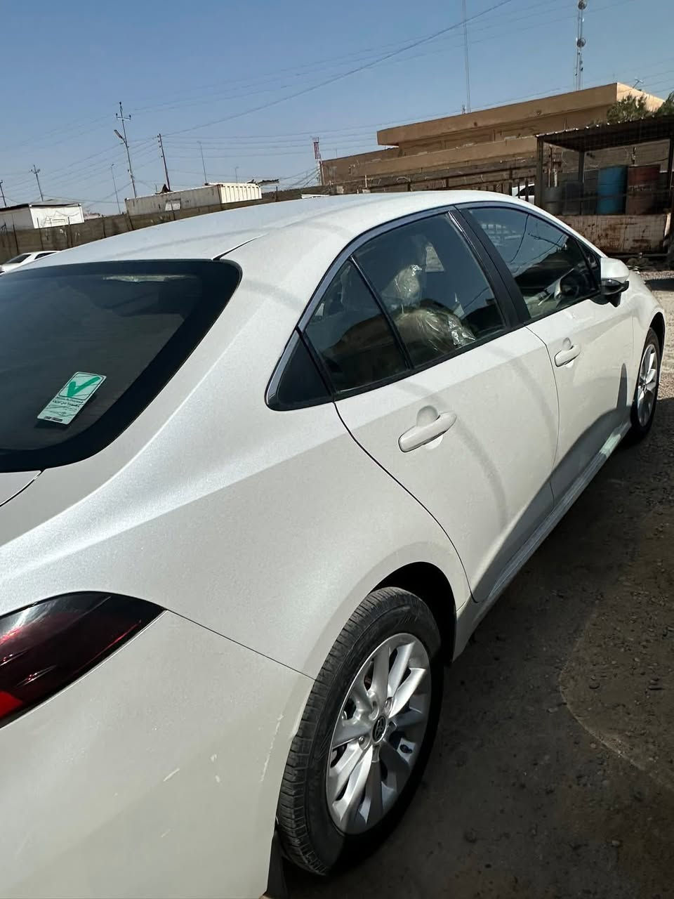 السلام عليكم كورلا وارد خليجي كامل المواصفات موديل 2022 سايز الضرر بارد بدون صبغ باب السائق الضرر فقط موجود بالصور ماشيه 150Km السعر 165$. وبيها مجال العنوان : الرمادي للتواصل ع الرقم 
***********
