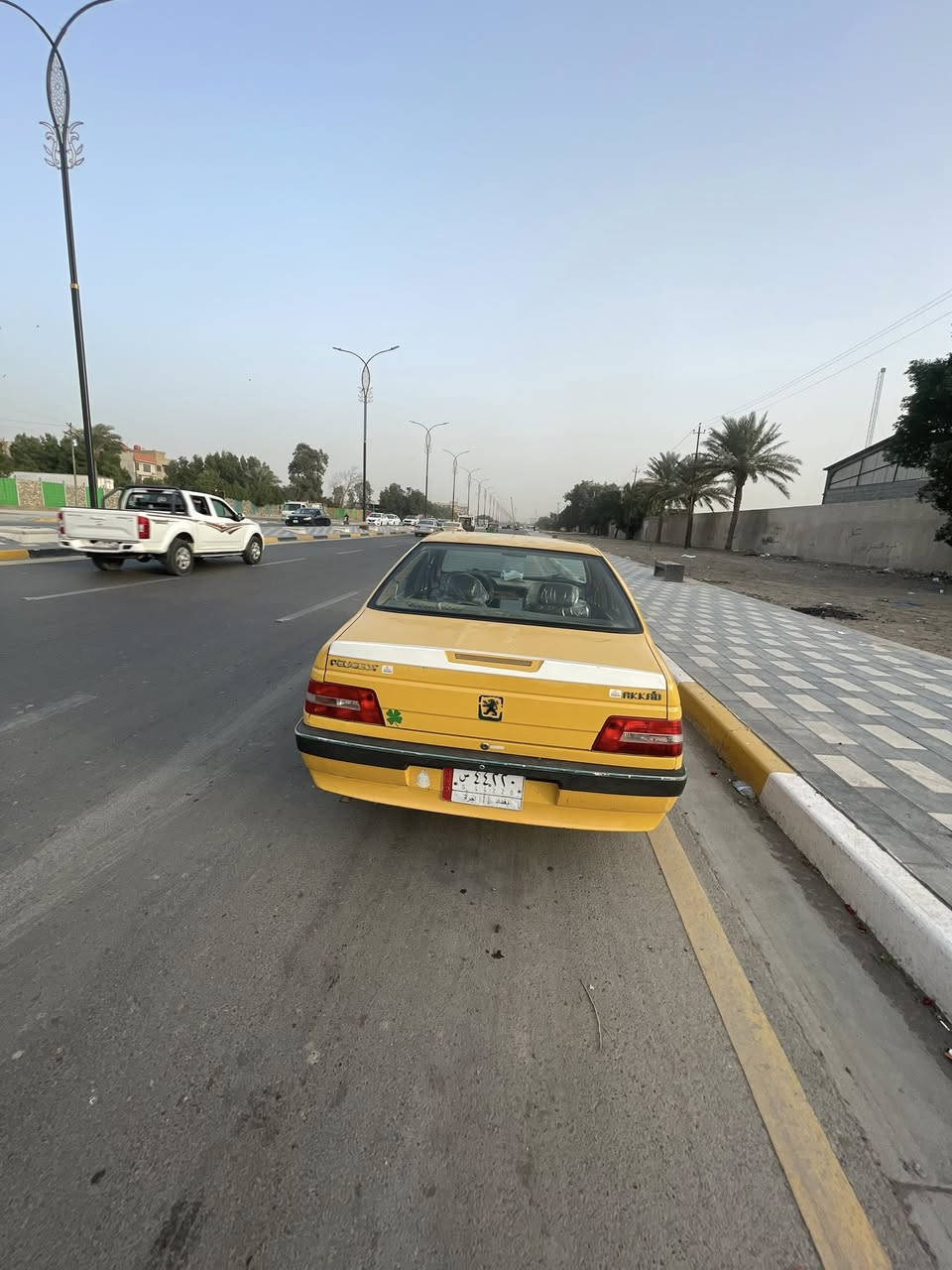 بيجو لميس موديل ٢٠١٦ كير ومحرك مكفولات كهربائيات وتبريد شغلات المكان مدينه الصدر السعر ٤٣ وبيه مجال بسيط ***********
