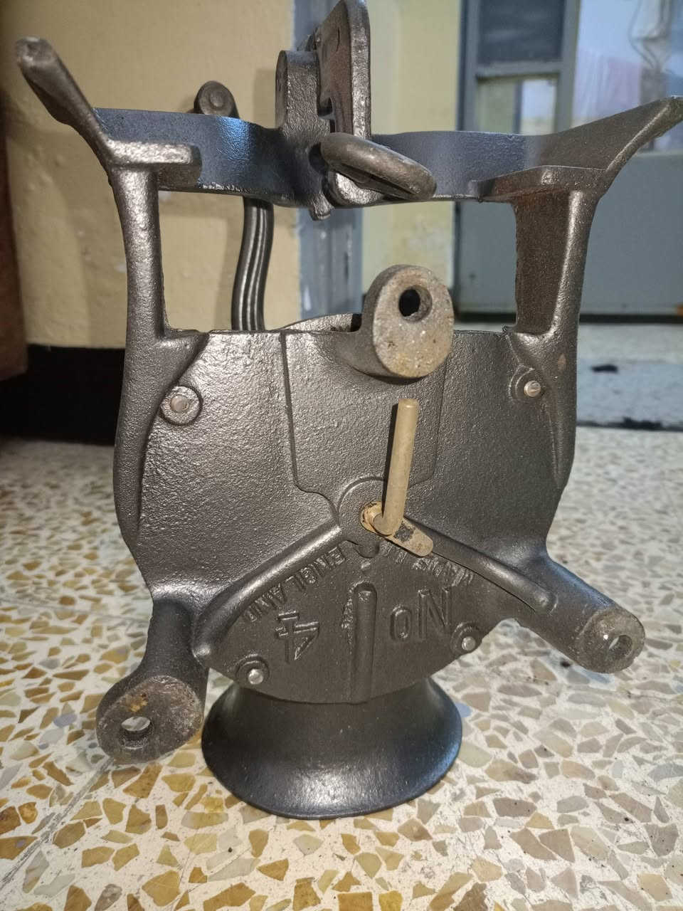 طاحونا  كهوه  انكليزيه حجم 4 
***********
***********
