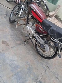 تايكر • ٢٠١٧ • أوراق أصلية