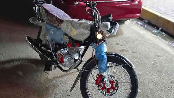 زيرووو 
قبل 10 ايام شادها
825
وبي مجال
او مراوس ب 5كير 
***********
مكاني تكريت شارع المستشفى 
مراوس حسب القناعه
