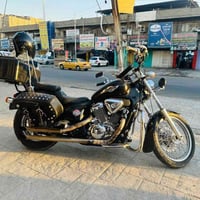 هارلي استد • ٤٠٠ • بدون رقم