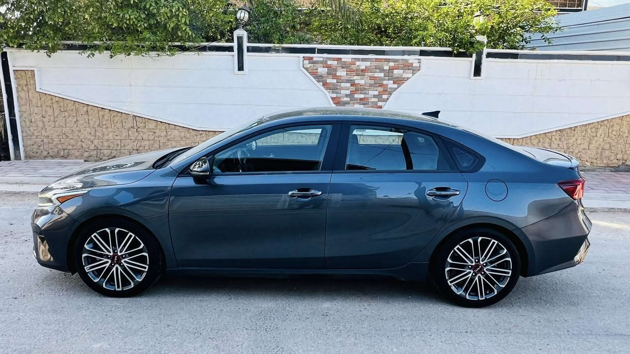 السلام عليكم للبيع كيا فورتي جي تي 2022
رقم كربلاء معوقين باسم اخويه 

KIA FORTE GT 2022

بيهه الجاملغ الخلفي والباب الخلفي صبغ وباب الصدر مرشوش ملاون وبيهه رصعتين بالبنيد ورصعتين بالجنطه وبيهه شكم رصعه بالقماره اثر حالوب 

دخول بصمه ذكي

ماشيه 34 

نظام ترحيب اضويه يدات

تشغيل عن بعد 

بصمة ابواب

حجم المحرك1.6T✈️  

كير دبل كلج (dct)

202 حصان

شاشة كبيرة اندرويد 

 كامره دواره خلفيه 

رادار امامي 

 رادرات جانبية و خلفيه و اماميه 

قيادة ذاتيه 

تحديد مسار

مثبت سرعه 

توقف ذاتي

تبريد شاشة + مناخ منفصل   

اشاير بالمري 

جنطه كهربائي فتح اوتماتيك عند الوقوف خلف سيارة

ويل كب كروم  18

ثلاث اوضاع قياده 

مع شفتات ستيرن رياضي

دركة سبورت مختومه (GT) وكشنات مختمه GT 

صور الحادث بالمنشور

مكان السيارة كربلاء طويريج 

للاستفسار ***********

السعر 166 وبيهه مجال وهذا رقم الشاصي 

3kpf44ac7ne475688
