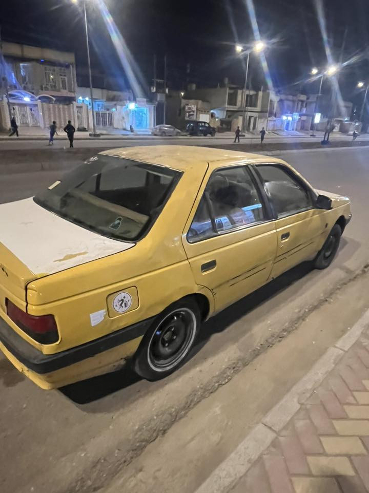 بيجو 405 موديل 12 سنويه منتهيه مصفر هيئه وغرامه السعر 25 مامتواجد عل فيس ***********
