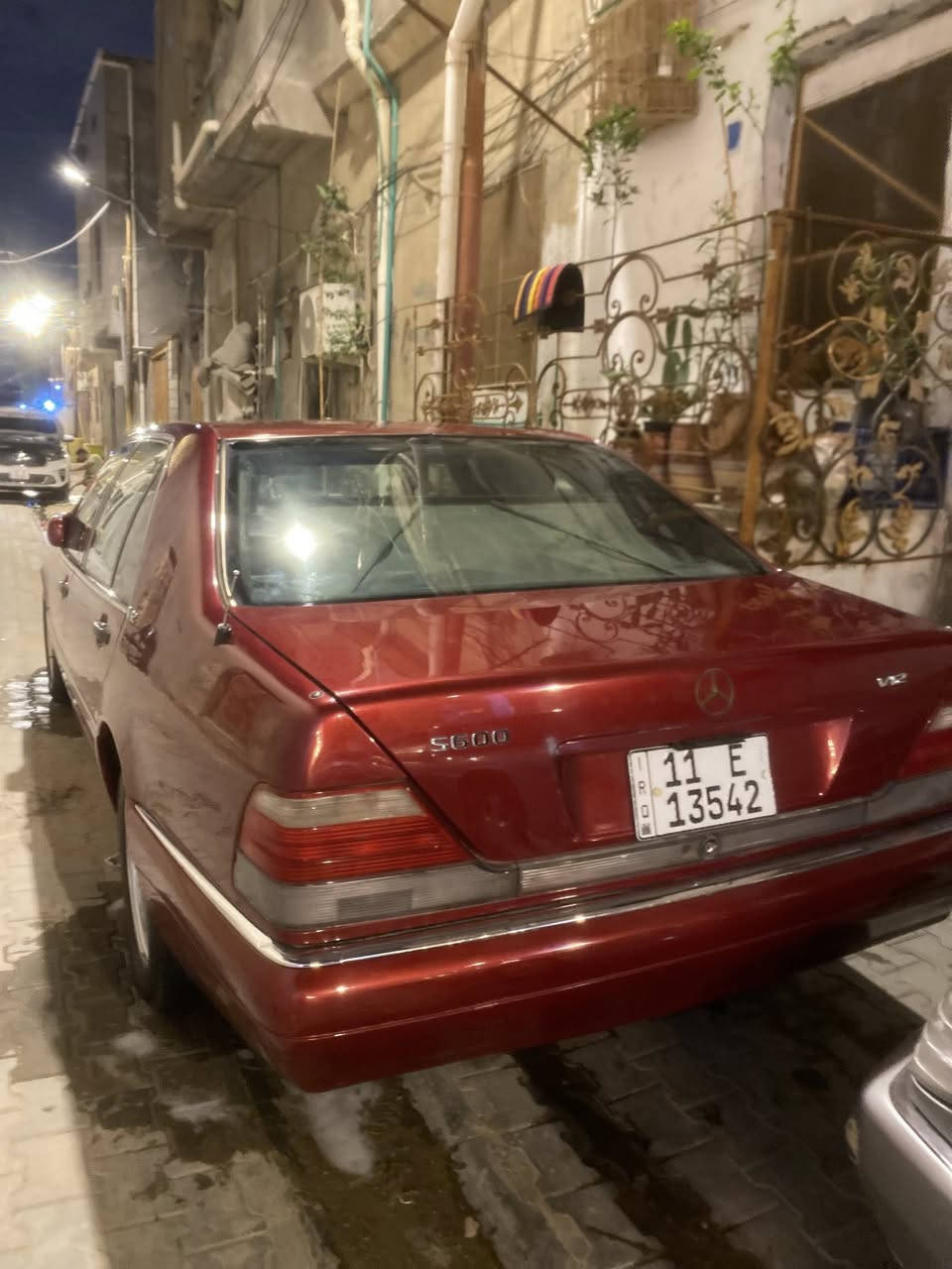 إذا انت صاحب ذوق وشخصية أين انت من الشبح قاهر المركبات القوة والمتانة والأناقة والجمال.  لاتنسى السرعة والأمان والتحية والاحترام الشبح 600s ١٢سلندر  المواصفات العجيبة لموديل ١٩٩٣ الأبواب شفط البردات كهرباء الكشن كهرباء وهيتر التكوات كهرباء السكلتر الاسترن كهرباء يكفي هذهي المواصفات لفتحت السقف الزجاج ودبل جام الأبواب الفحص بصرة إلى آخر نقطة في العراق ذهاب وإياب  صرف الوقود فرق عن الثمانيه سلندر فقط ١٠لتر كل٥٠٠كم. اماً السعر بيني وبينك الرقم ***********
