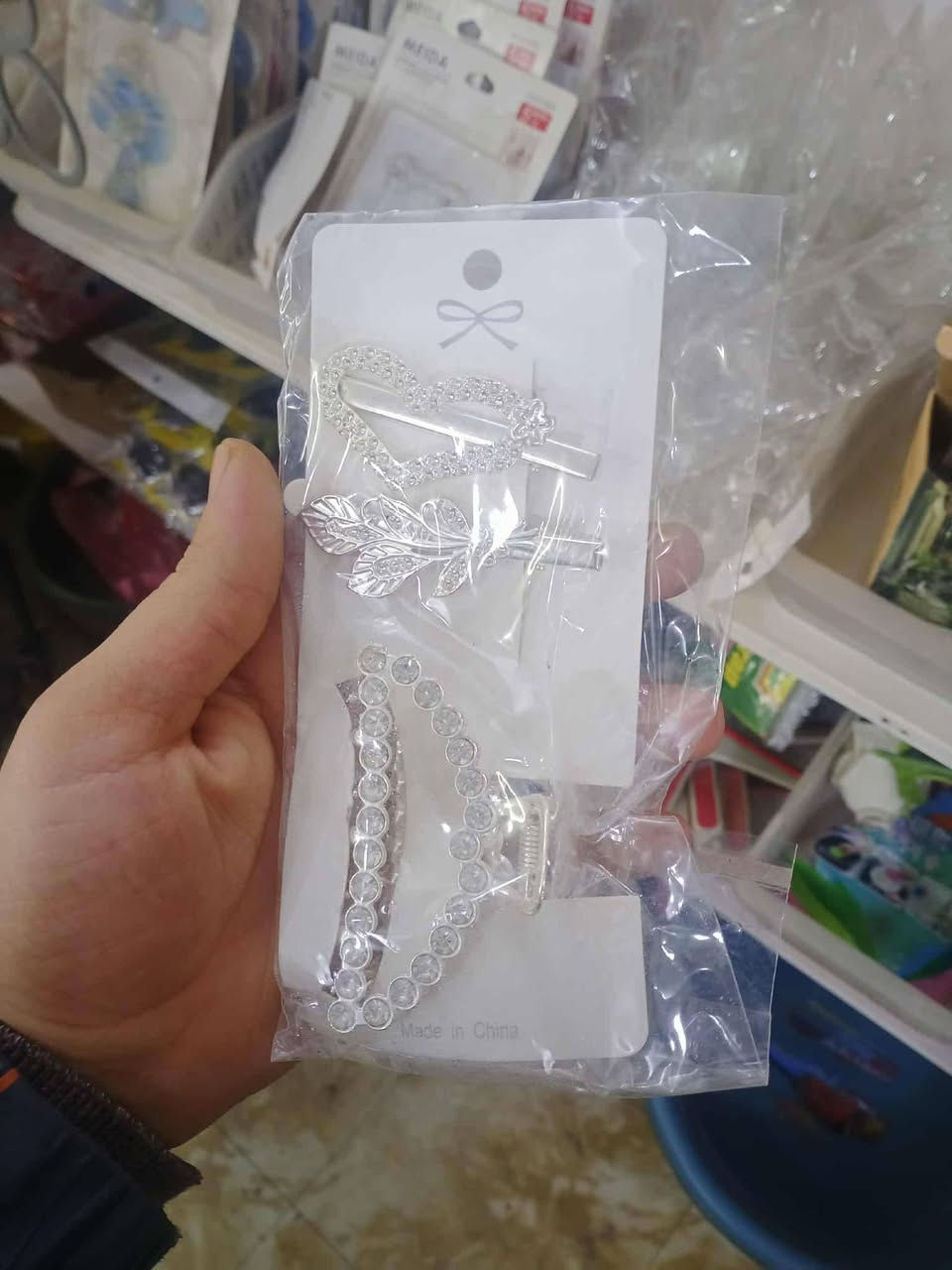 اي حاجه بل منشور بالف 
كلشي وكلاشي شارع الالف مقابل مجمع الجوهره الطبي


**إذا كنت صاحب هذا الإعلان وتريد حذفه لأي سبب، رجاءا أرسل رسالة إلى الدعم الفني**