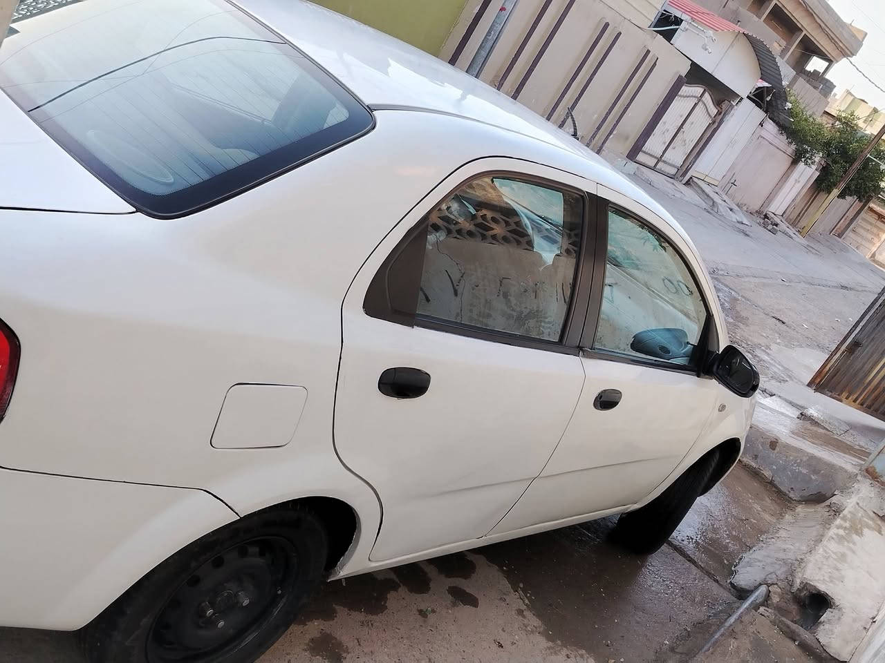 سياره افيو للبيع مديل 2006/مصبوغه جماليه سيار رقم جديد اجنبي بسمي سياره جاهزا /*********** /*********** السعر 50 بيها مجال
