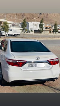 تۆیۆتا کامری 2017 مواسەفات SE ئەمریکی  سپی  125 هەزار ڕۆشتووە  (دوو پا...