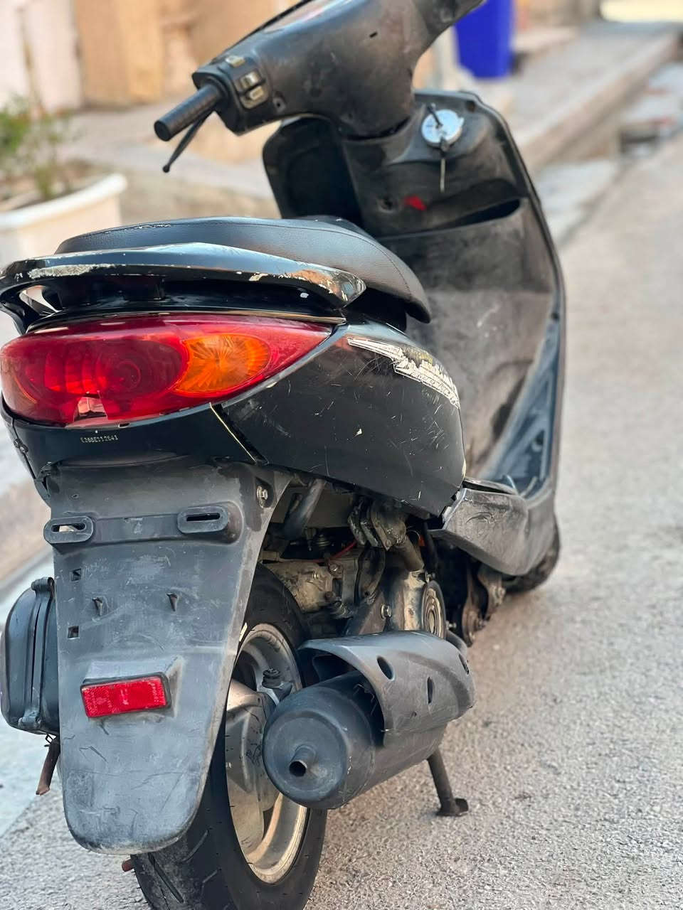 السلام عليكم بريز لايت جوه دراجه نضيفه مال بيت  نوقصات بسيطه  السعر550 مكان شعب ***********
