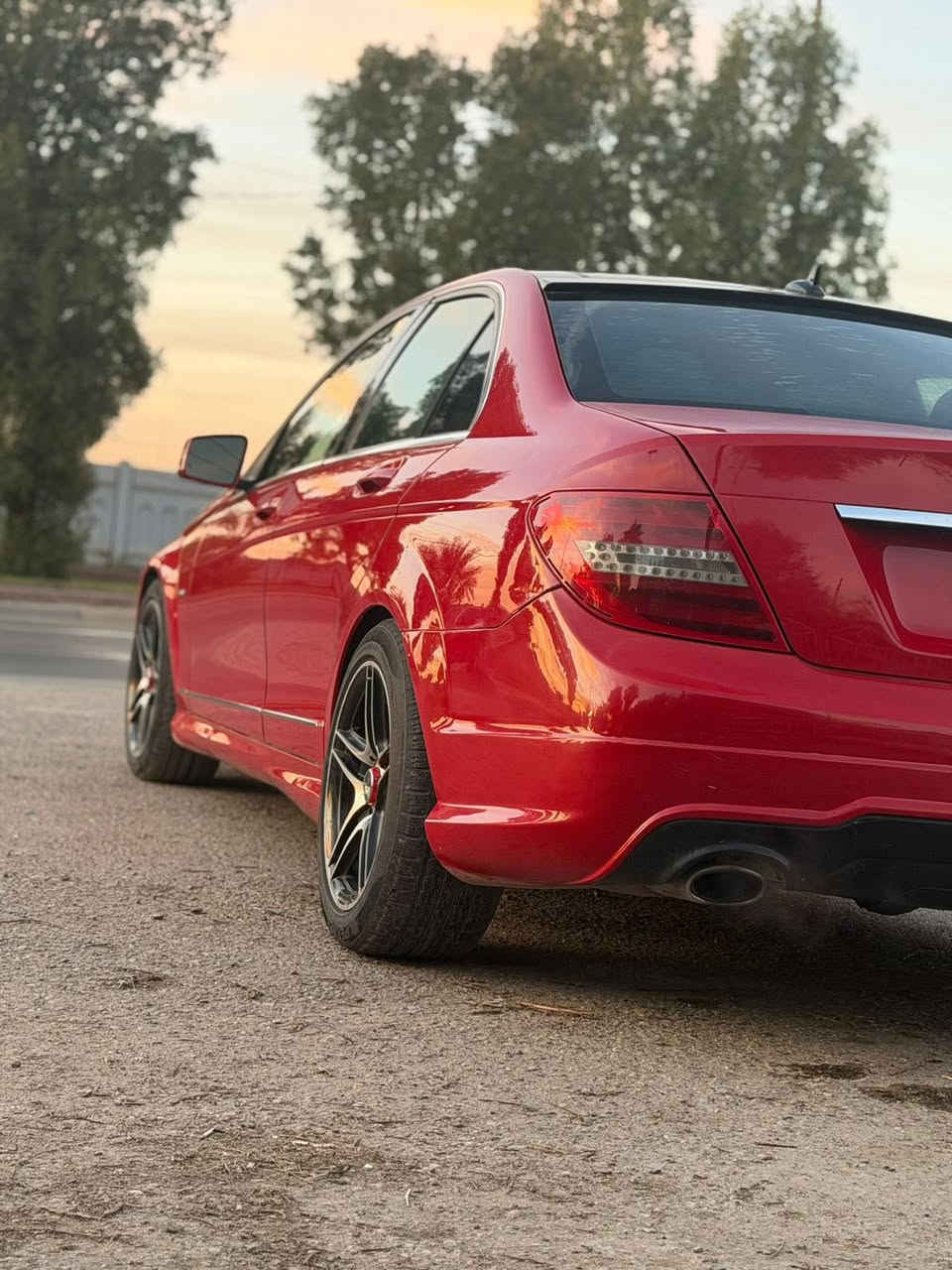 سلام عليكم مرخصت الادمن مارسيدس2012 c300فور متك سياره فول مواصفات مكينه 6 سلندر سياره جديده كير صدر تخم تاير كله جديد سياره مابيه نقص صبغ حزام بدون ضربه بدون تبديل مكان السياره سعر 108 بغداد شهداء البياع رقم الهاتف *********** ممتواجد عل فيس
