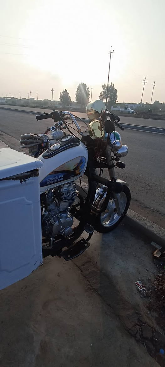 السلام عليكم ستوته للبيع فحل محرك ما مفتوح موديل 2023 مكاتبه ومن فيس بيها السعر خاص مكان بيجي ***********
