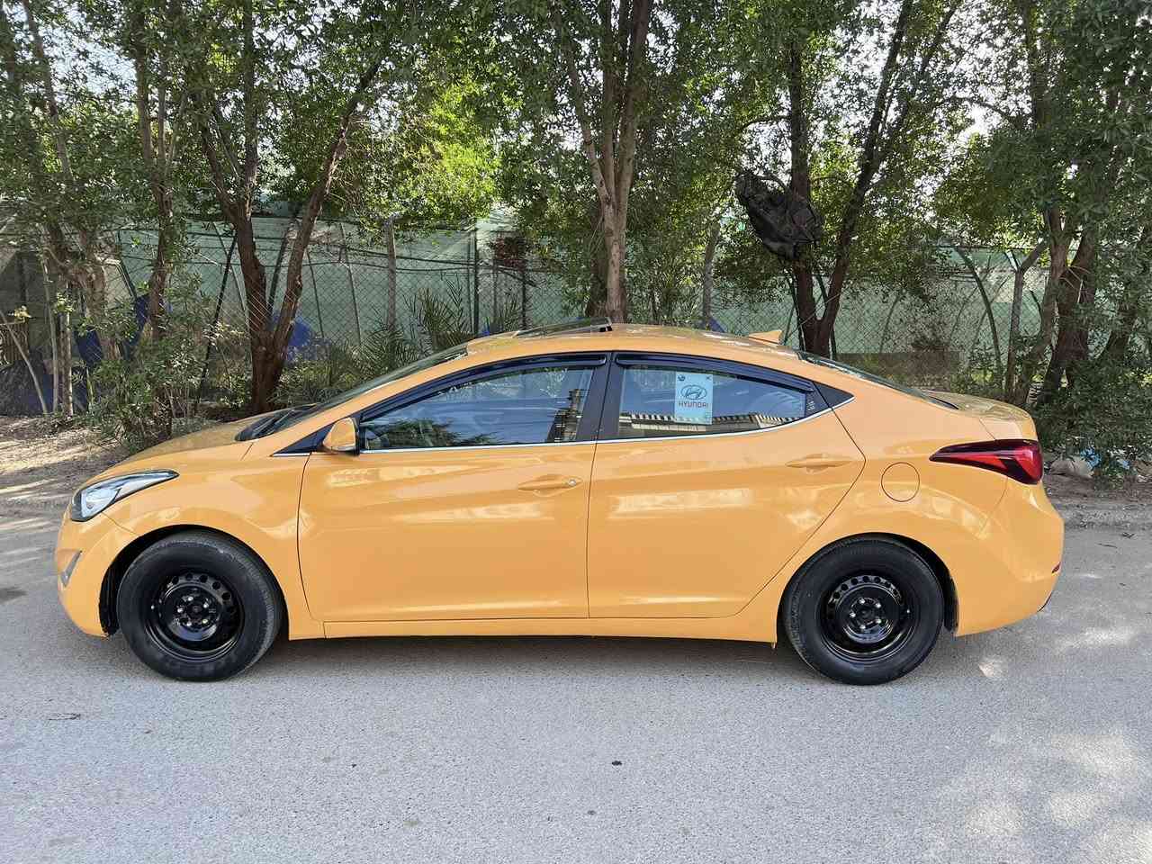 اسلام عليكم
النترا 2016 فول مواصفات ١/١ 
 وارد أمريكي حادثه جاملغ امامي 
 ليبل واحد بدون تبديل 
 مكينه 1800 لا تبخير ولاتنقيص 
 كير تبريد حداديه تخم تاير كل جديد 
 فتحه بصمه رادار امامي خلفي 
 رقم بغداد الدولي  
 السعر : $110 وبيها مجال قليل 
 العنوان : بغداد المشتل 
 الرقم ***********
