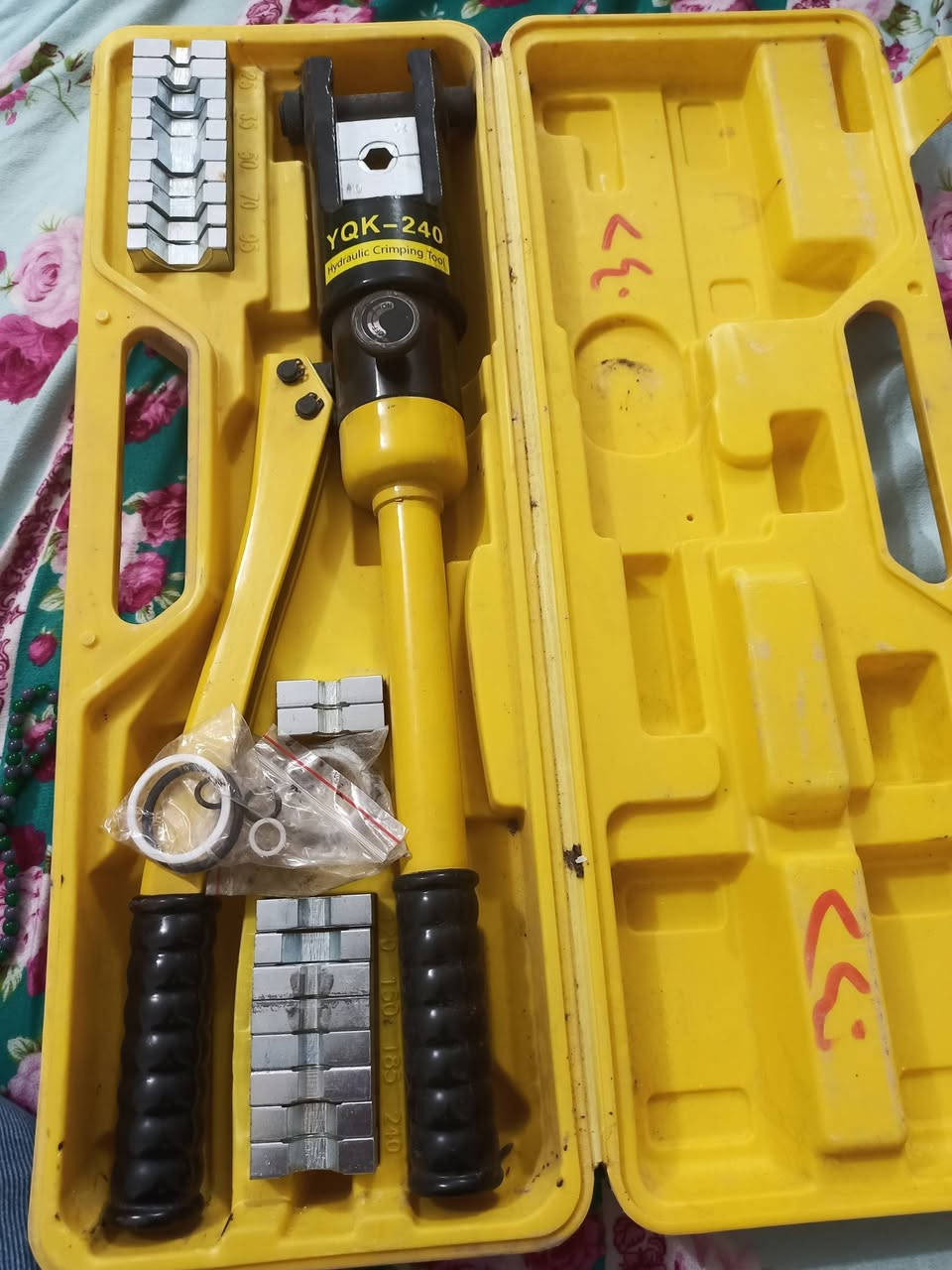 بيع كابسه ترامل كافه الأحجام  استخدام مرتين أو3  السعر 35مكاني كربلاء حي الغدير ***********
