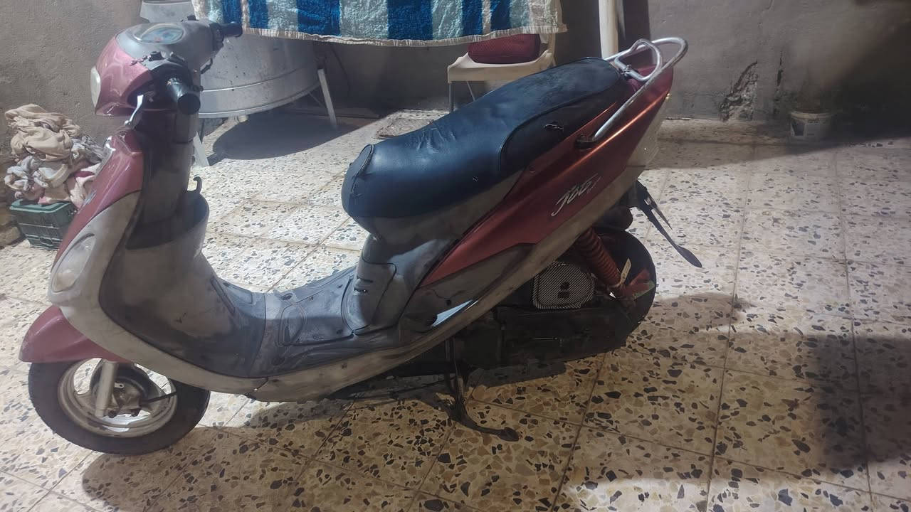 دراجه ماكس للبيع
كهربائيات شغله
سلف شغال
بدل بيه ولفات فقط
السعر 500 مو شراي لا يراسل


**إذا كنت صاحب هذا الإعلان وتريد حذفه لأي سبب، رجاءا أرسل رسالة إلى الدعم الفني**