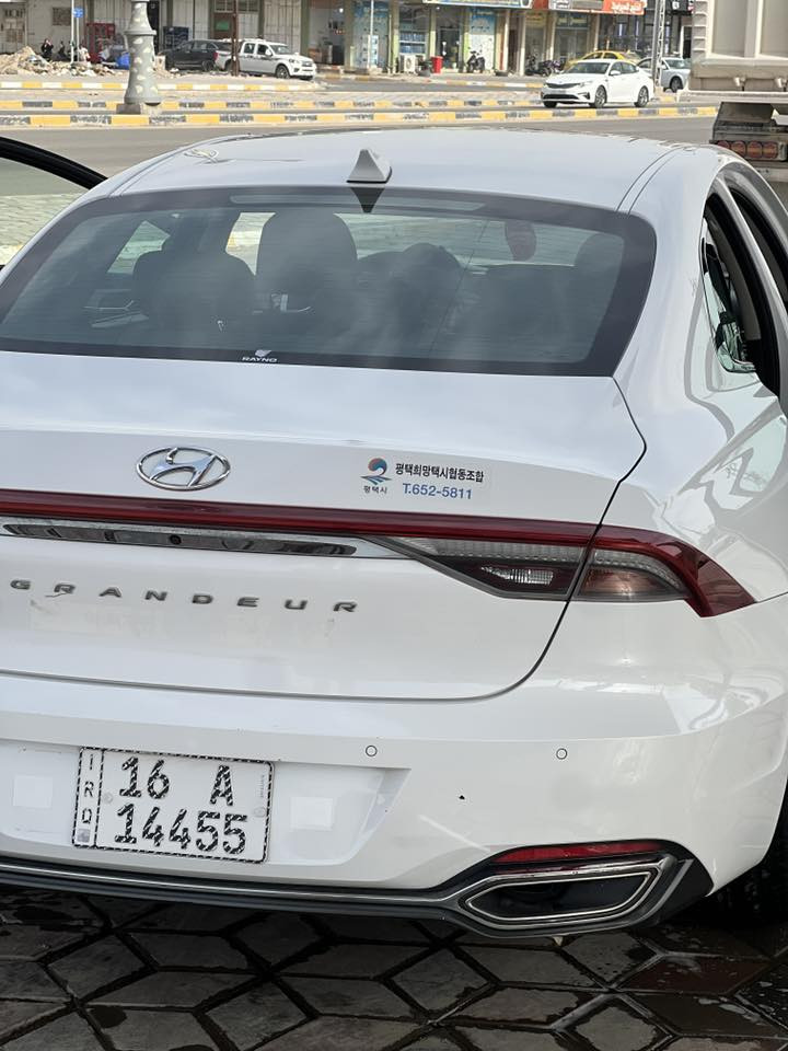 هونداي أزيرا 2023
HYUNDAI AZERA
غاز بلادي

موديل 2023
حجم المحرك, V6 3000
مرتبط بناقل حركة أوتو 8 نمر
مفتاح التشغيل بصمة
رادار
تشغيل عن بعد
فتح الصندوق كهرباء
حساسات أمامية
٩ حساسات خلفية
لايت زينون + LED
ا بك لايت LED متصل
المرايا قابلة للطي كهرباء
AIR BAG 6 عدد
هاند بريك كهرباء
ABS I
Apple Car play شاشة
كاميرا دوارة
الانارة الداخلية LED
مقود جلد حياكة
شفتات مقود
Cruise مثبت السرعة
ل المودات والاوامر الصوتية
Bluetooth / T YPCE I dj
مخرج منفذ الطاقة
• فحص نظام السيارة
) المقاعد جلد لون اسود ملكي
حركة المقاعد الأمامية كهرباء
تدفئة وتبريد المقاعد الأمامية
تجاوي متحركة
تبريد شاشة لمس مناخين منفصلين
قطعتين تبريد
Drive Mode أوضاع القيادة
Auto Hold أوتو هولد
نظام مانع الانزلاق
يم تطعيم الدواخل ألمنيوم
رادارات عدد 4
قماره جلد ملكي بلاد
جامات اوتو عدد 4
قياده ذاتيه
تحديد مسار

الاستفسار اتصال ع الرقم
***********
