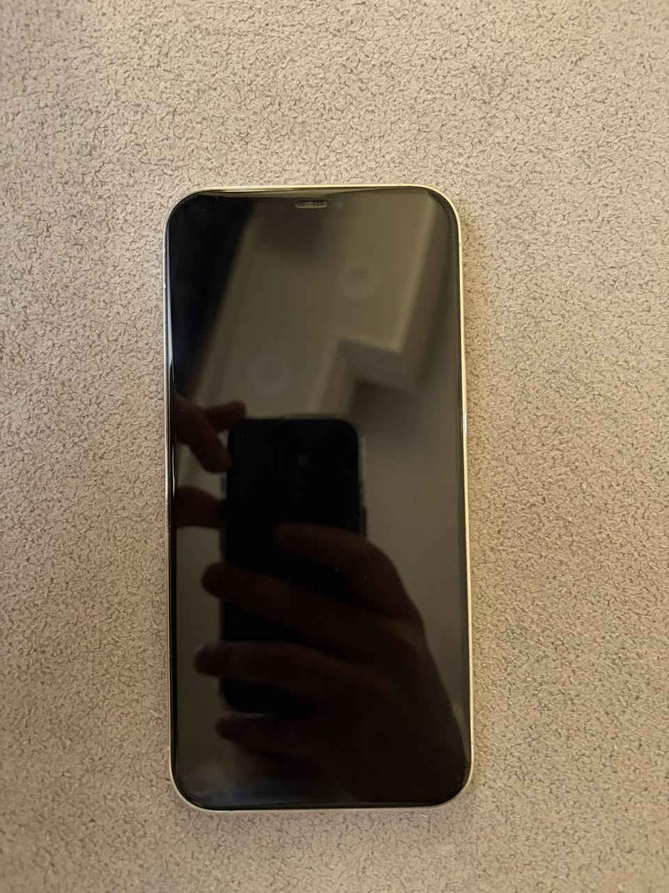 ايفون ١٢ برو ماكس ابيض للبيع
الذاكرة ٢٥٦ البطارية ٨١ 
الجهاز ممفتوح وغراضة كاملة
السعر ٤٥٠ الف


**إذا كنت صاحب هذا الإعلان وتريد حذفه لأي سبب، رجاءا أرسل رسالة إلى الدعم الفني**