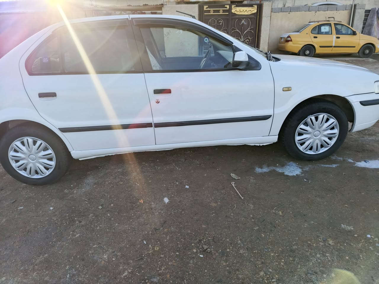 سلام عليكم سمند لبيع موديل 2010سياره جاهزه من كلشي من كير مكينه تخم تاير جديده حداديه  مكان سياره واسط لكوت مركز لمدينه رقم لتصال ‏‪***********‬‏،،
