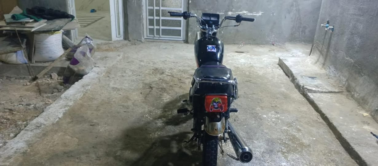 السلام عليكم شباب دراجه 5كيرً مكينه جمره موديل 2014 للبيع
*********** ما متواجد خاص
