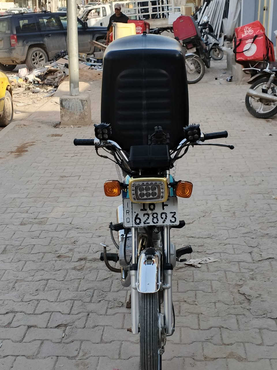 السلام عليكم
دراجه ناما امتياز باب اول  للبيع موديل 2022 طالعه بل 2023 مرقم كامله تحويل ثاني يوم مكينه مفتوحه السعر 1,400,000 وبيها مجال بسيط ***********
