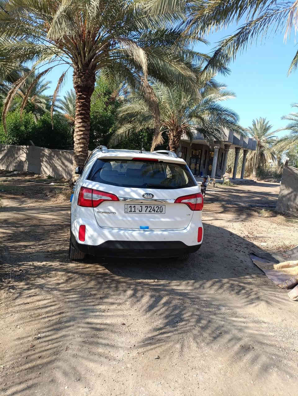 السلام عليكم سورنتو خليجي مكفوله 
فول مووصفات ما عده تنتنه 
بصمت تشغيل بصمت ابواب رادارات اماميه وخلفيه 
ماشي 170الف سونراه موجود بل منشور
سعر 185وبيه مجال حك جيه 
رقم الهاتف ***********
عنوان بابل حصوه
