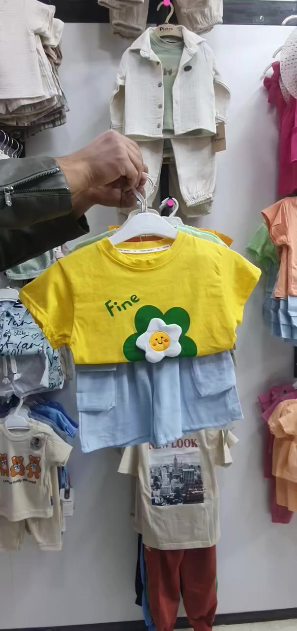 🌸 طقم بناتي لطيف جداً 🌸
قياس: من 1 إلى 4 سنوات 👧
السعر: 7000 فقط 🔥
خامة رائعة وناعمة
تستحقها طفلتك بكل تأكيد 🤍
متوفر الآن في
🍬 سكر وقطن لملابس الأطفال ☁️
📍 قضاء الحي – مقابل متنزه الزهور بالقرب من القائمقامية


**إذا كنت صاحب هذا الإعلان وتريد حذفه لأي سبب، رجاءا أرسل رسالة إلى الدعم الفني**