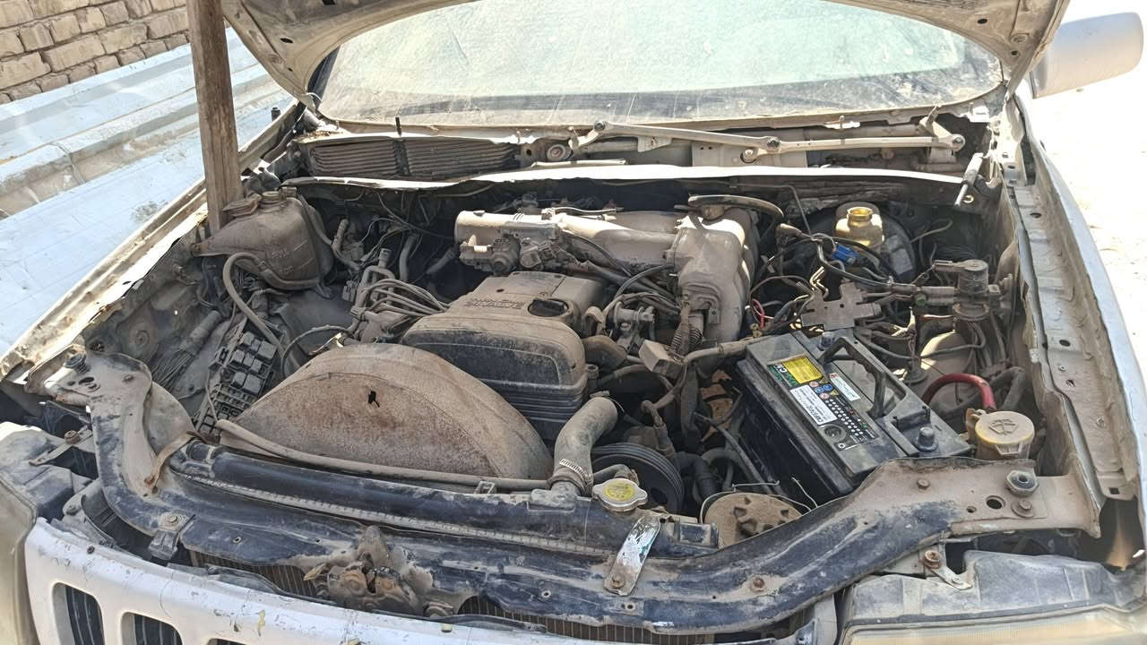 جيب شروكي 2002 سدر تو ويل
سياره لي يحتاجه كامله ابيعها كامله 
ولي يحتاج تفصيخ ابيع تفصيخ  سياره مزاد الدوله 
هذا رقمي ***********
