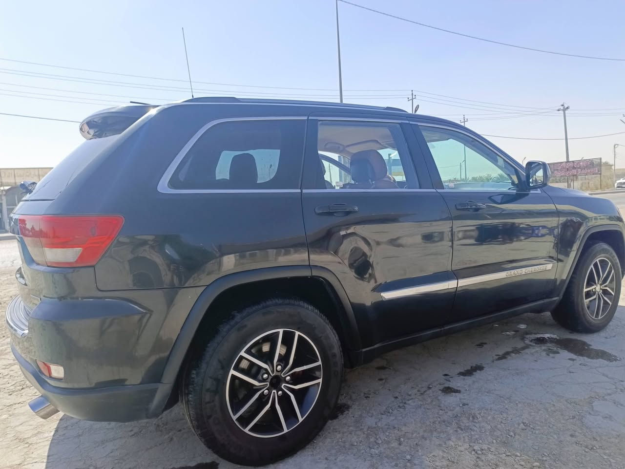 للبيع جيب موديل 12 رقم انبار مشروع وطني سياره جاهزة مكينه كير حداديه تخم تأير جدد تبريد ثلج مكينه 6
كفاله من الضربه والتبديل بيه رشات جماليه 
السعر. 126 أو بيه مجال قليل 
للاستفسار ‏‪*********** مكان طريق كربلاء نجف عمود 250
