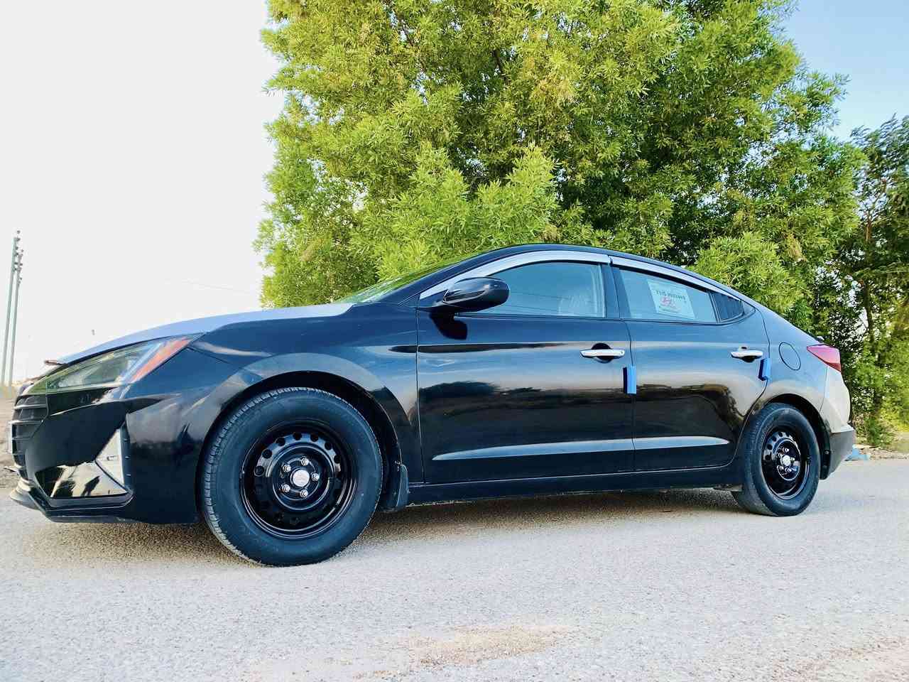 اسعد الله ايامكم
النترا 2020
حادثها البنيد والدعاميه بدون دواخل
وبلعراق صار بيها الجاملغ صبغ وبيبان ثنين اثر جراد وربع صبغ بل جنطه بسيط 
سياره جديده وحلوه 
محرك 2000 دوش 
سيارع عليها ادامه كامله 
تخم تاير وباتري وحداده 
انضمه مود درايف وضعيات قياده
وباقي المواصفات معروفه 
رقم واسط تحويل مباشر 
السعر 122 وبي مجال
***********
