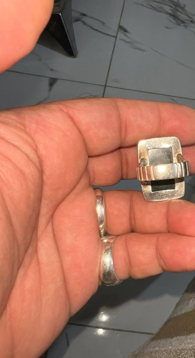 حياكم الله جميعا يشمة مربعة خط يدوي صياغة عراقي السعر 50الف المكان بغداد البلديات تحياتي للجميع


**إذا كنت صاحب هذا الإعلان وتريد حذفه لأي سبب، رجاءا أرسل رسالة إلى الدعم الفني**