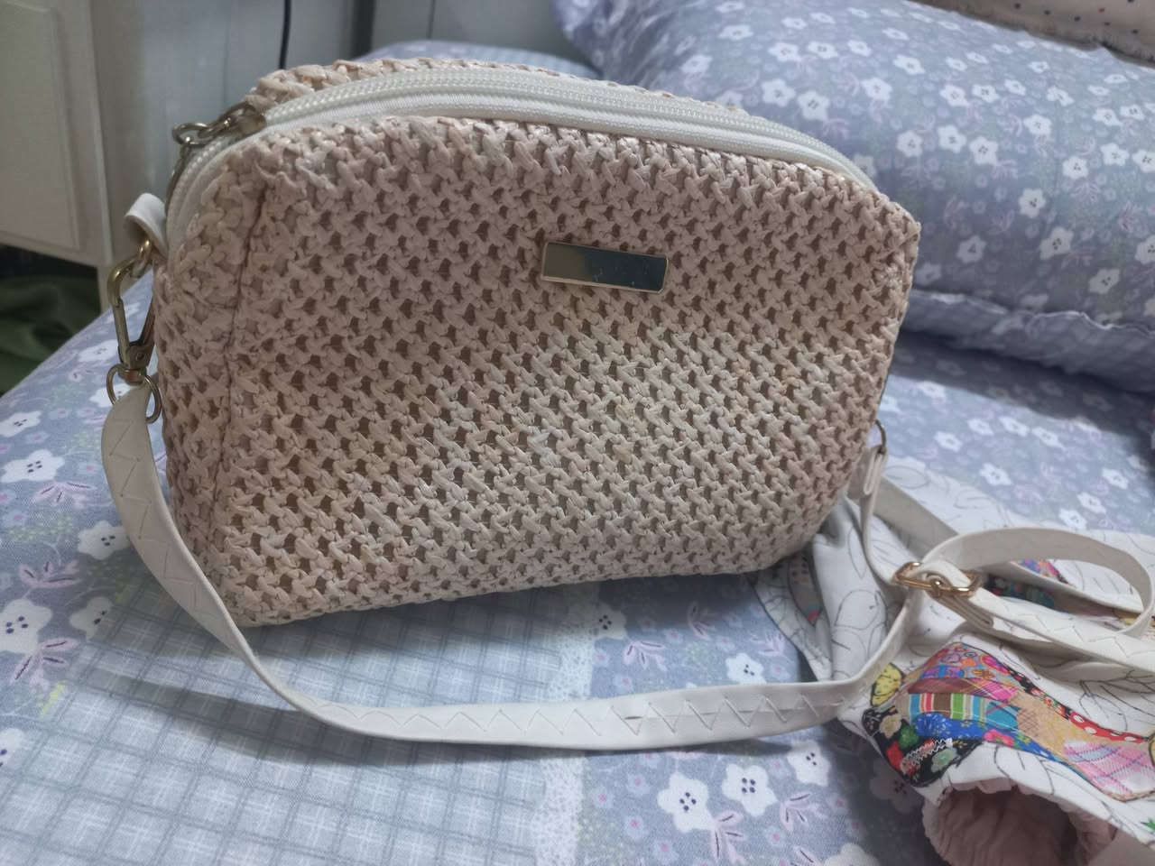 قمصان يلبسن عمر ١١و١٢ سنة جدا نظيفات مع الجنطة ب٥ الاف


**إذا كنت صاحب هذا الإعلان وتريد حذفه لأي سبب، رجاءا أرسل رسالة إلى الدعم الفني**