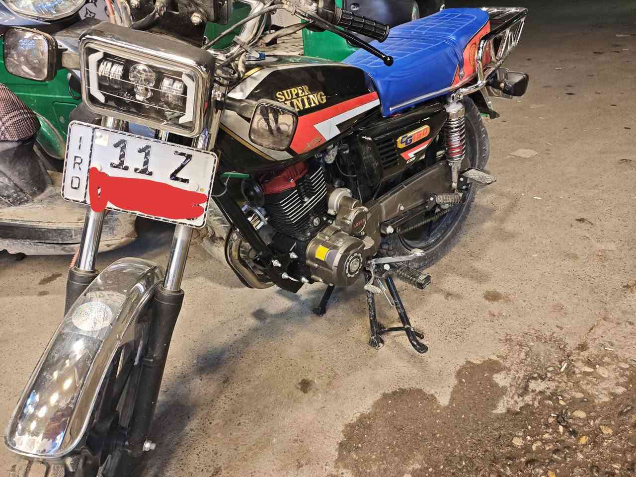 سلام عليكم دراجه شايينك موديل 25 شهر 12 مرقمه بغداد نضيفه ممشتغلة دليڤري ، مال بيت سعره 2 مليون
موجوده بغداد العبيدي الرأسة رقم التواصل
***********
