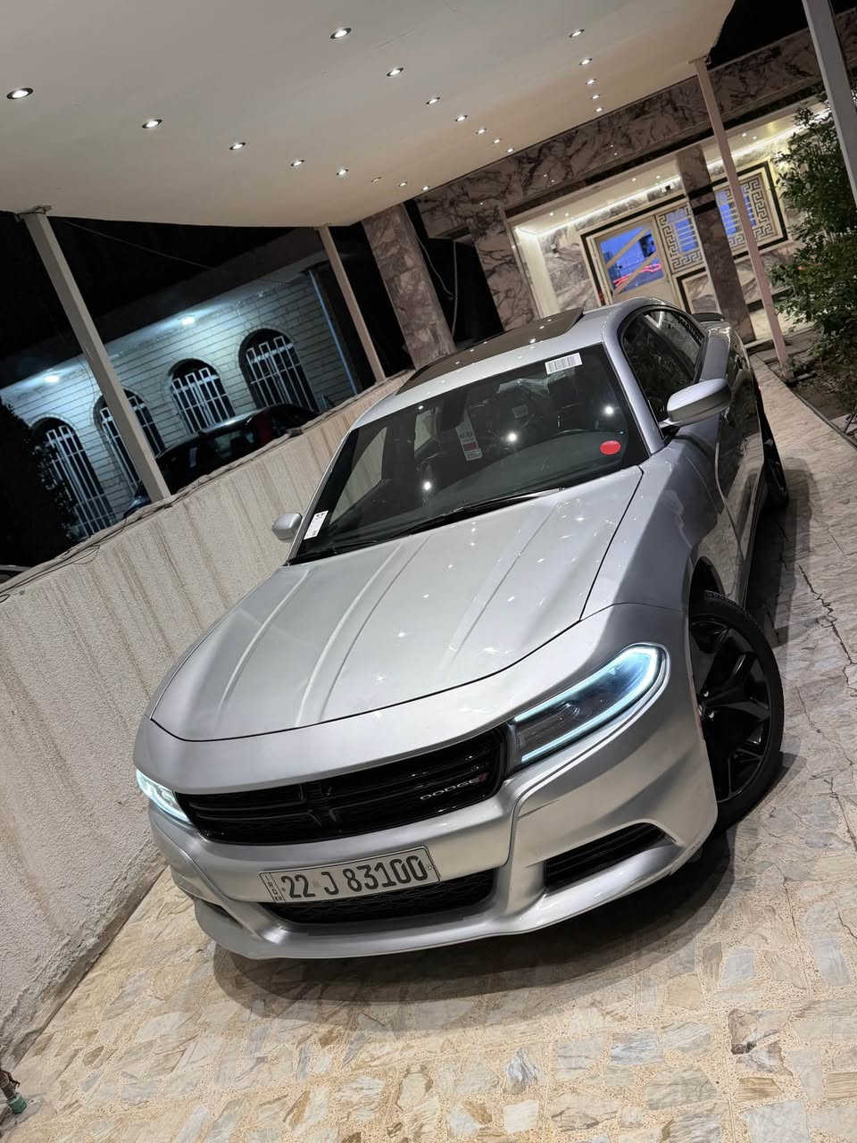 السلام عليكم

جارجر 2021 sxt بلاس امريكي 

مواصفاتها 

فتحة 

كشنات كهرباء 

تدفئة تبريد كشنات 

تدفئة ستيرن 

شاشة وسط+ كامرة دوارة 

كشن ذاكرة 

منضومة لايت زنون 

باقي المواصفات معروفة للجارجر 

السيارة حادثها دعامية وبنيد وجاملغ راجع بارد 

 شاصي لغد كفالة بيها من امريكا جاملغ خلفي كلير يعني بيها السيارة قطعتين صبغ بس وجاملغ بارد سعرها 209ورقة وبيها مجال للشراي 

*********** بغداد, العراق
