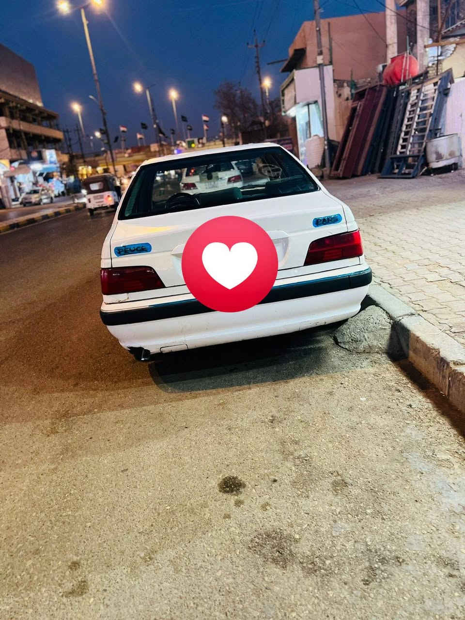 سلام عليكم سيارة بيجو بارص موديل 13 رقم ميسان كفالة من ضربة ودبديل مكينة وكير خير من الله لا تبخير ولا تنقيض سيارة جاهزة تخم تاير حدادة تبريد كهربائيات كلة  شغالة جاهزة سنوية ل29 السعر 38 وبية مجال مكاني ميسان اقرة تفاصيل وتصل (*********** )(***********)
