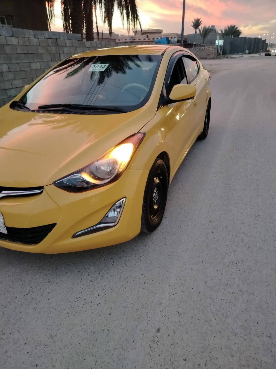 السلام عليكم / للبيع هونداي النترا وارد امريكي رقم بغداد موديل 2012 محرك 1800 مال گصه قبل شهر شاده وگير مال گصه صدر امامي خلفي جديد تخم تاير كهربائيات كلها شغاله بچم كبس شواصي ولغود كفاله ليبل واحد عدا قبق الجنطه مبدل بلادي يوجد ظرر بصيط نهاية راس الشاصي الخلفي والباقي كفاله سنويه لغاية ال 27 مكان السياره الانبار فلوجه الاتصال ع (***********) ك (***********)
 السعر  98 مجال للبيع فقط ملاحظه السياره بدون دواخل عدا الظرر المذكور
