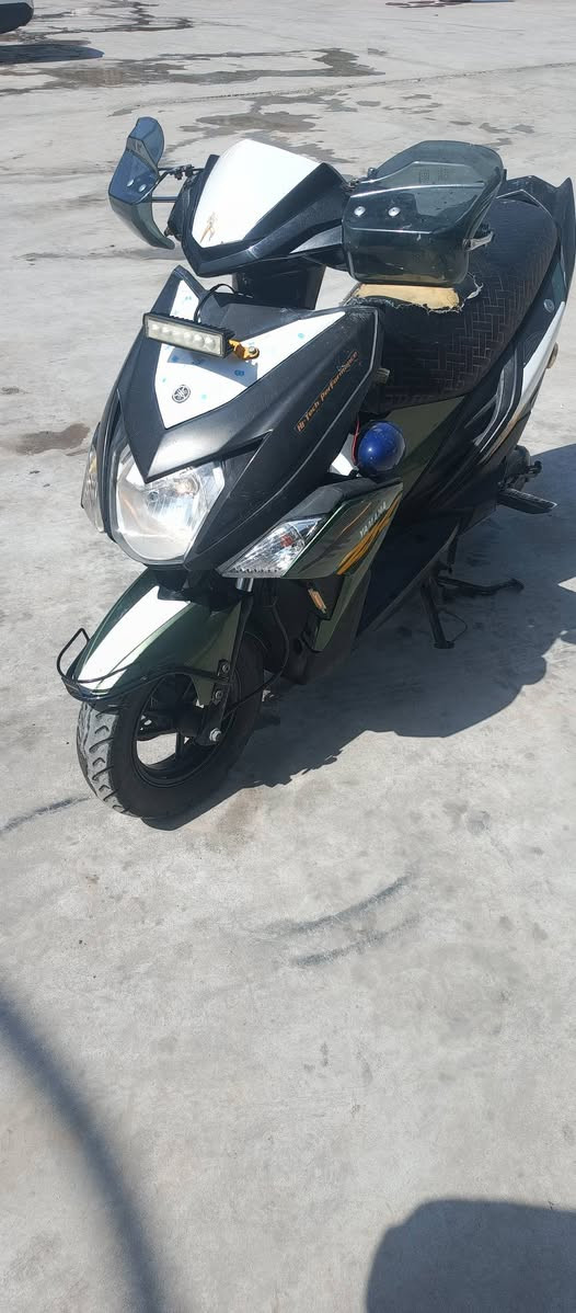 زت ار مديل 2019نضيفه كلش سلف هندر كهربائيات كله شغاله وين ما يعجبك افحص سعره 975بيه مجال بس بيع بدون مراوسه رقمي ***********
