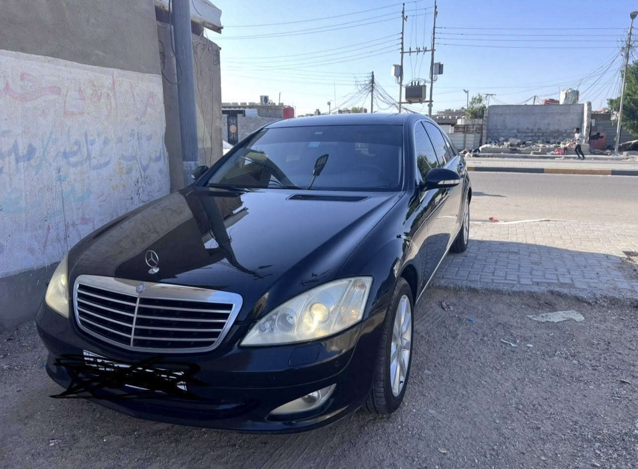 سلام عليكم مارسدس s550السياره كفاله من كل شي كصه تبديل صبغ شاصي اصلي ما ملعوب بي كير مكينه حداديه تبريد كله بلادي وارد يابان بطاريه جديده تخم تاير جديد ادامه كامله اي كلوب ما مشتغل بلعينه مديل 2010 السعر المطلوب 100$وبيها مجال رقم***********
