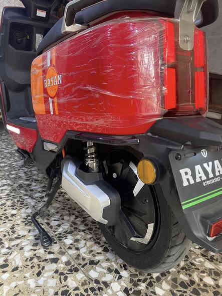 السلام عليكم دراجه شحن الريان جديده مماشيه صارلها ١٠ أيام مآخذها المكان بغداد  
السعر 950 
رقم الهاتف ***********
