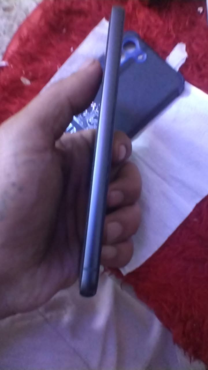 سامسونك كلكسي S21. FE. 5Gجهاز نضيف   ٢٤٠ الف بي مجال للطيبين واتساب ***********
