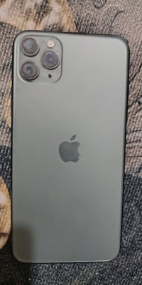 ايفون 11برو ماكس نضافه 95٪ ذاكره 256 بطاريه 82بلاديه  مبدل شاشه اصلي ف...